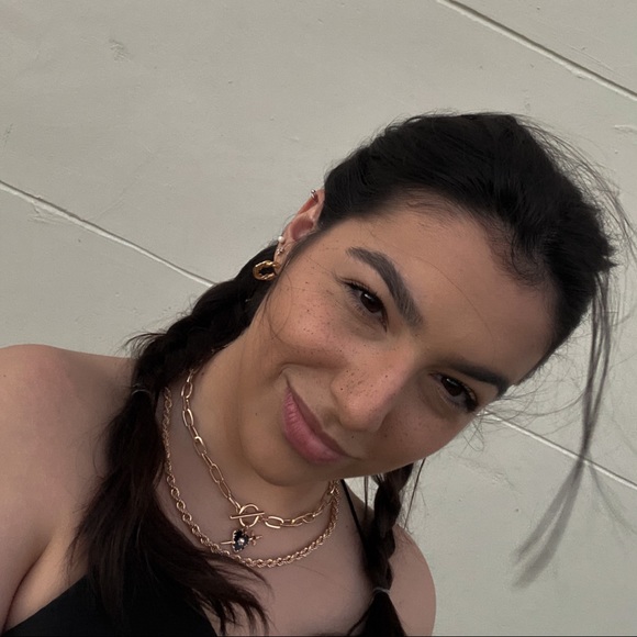 Meet your Posher, Giovanna - Picture 1 of 1